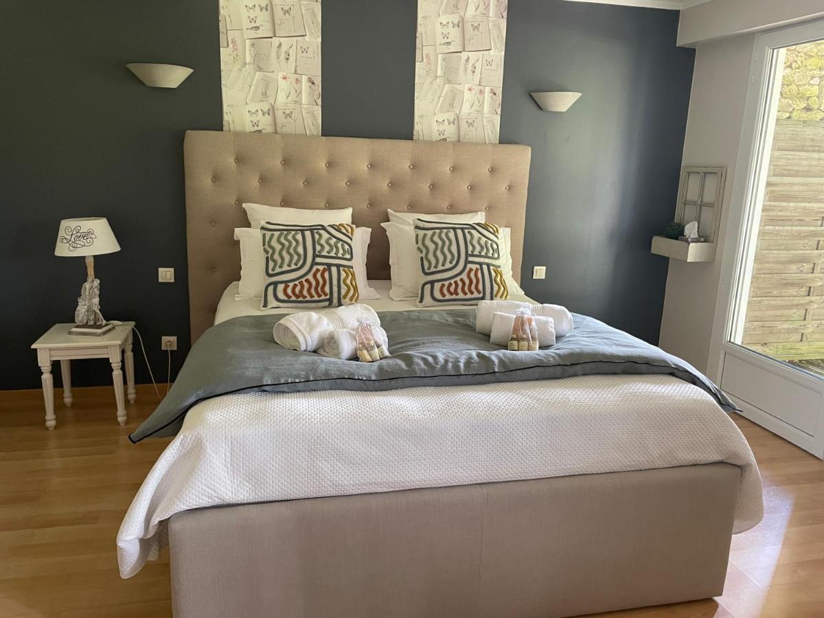 Le Maine N 5 - FLÉAC ANGOULEME - Suite Tilleul Esterno foto